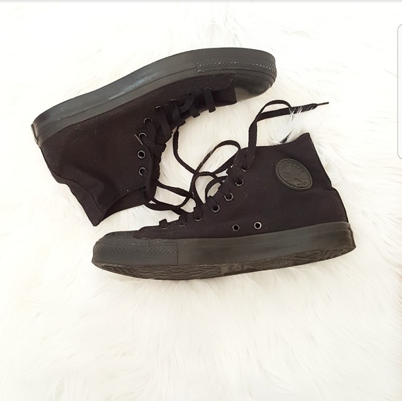 Converse Other - All Black Converse High Top